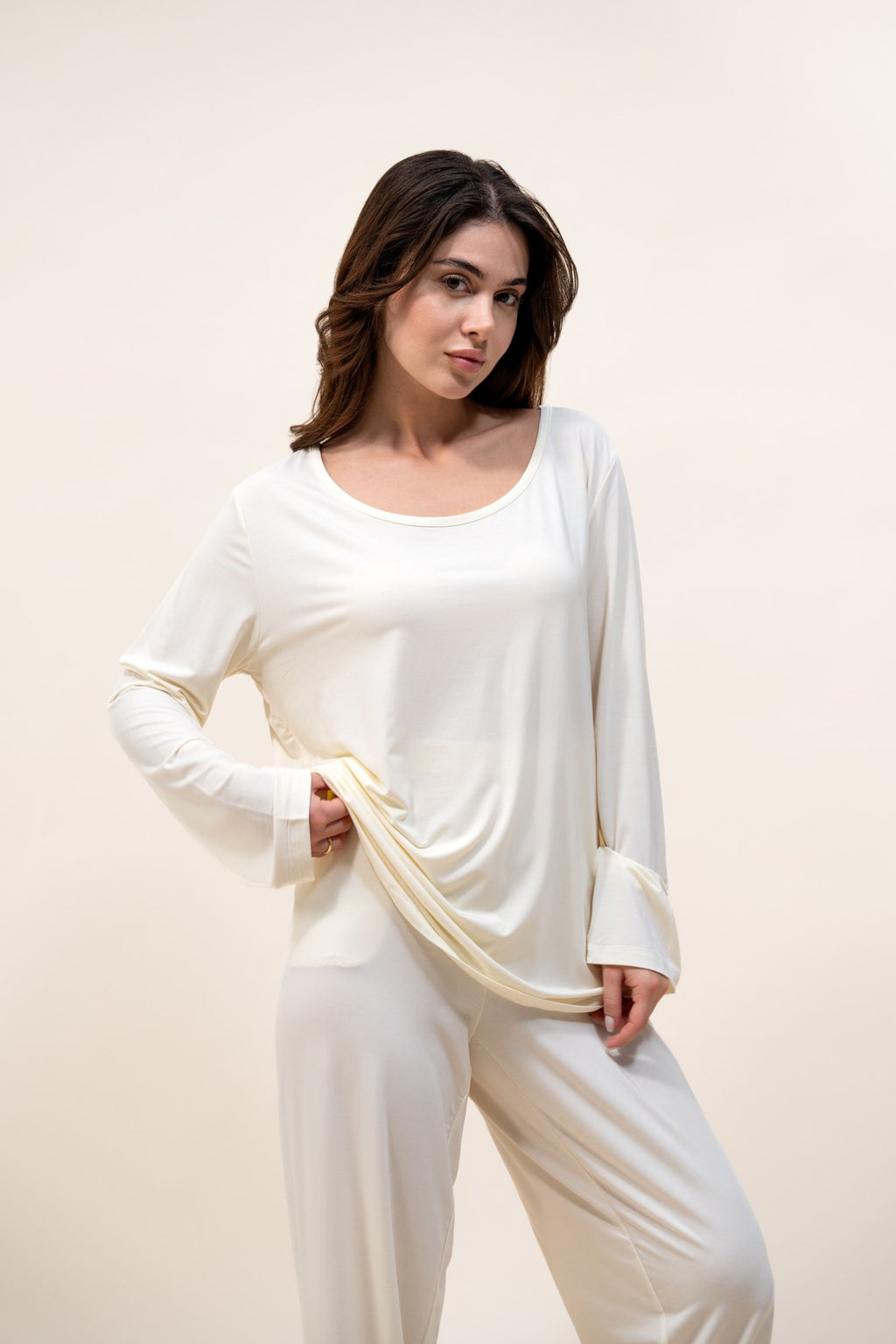 بيجاما نسائية طويلة سادة - نقاء الضباب من GOS - الصورة الرئيسية