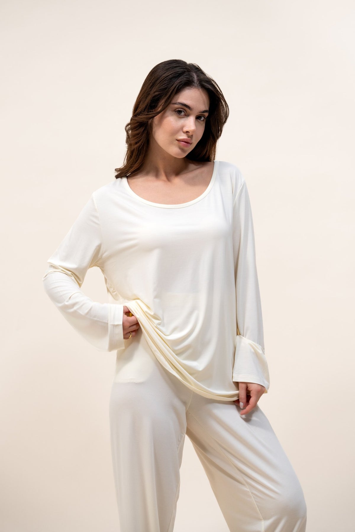 بيجاما نسائية طويلة سادة - نقاء الضباب من GOS - الصورة الرئيسية